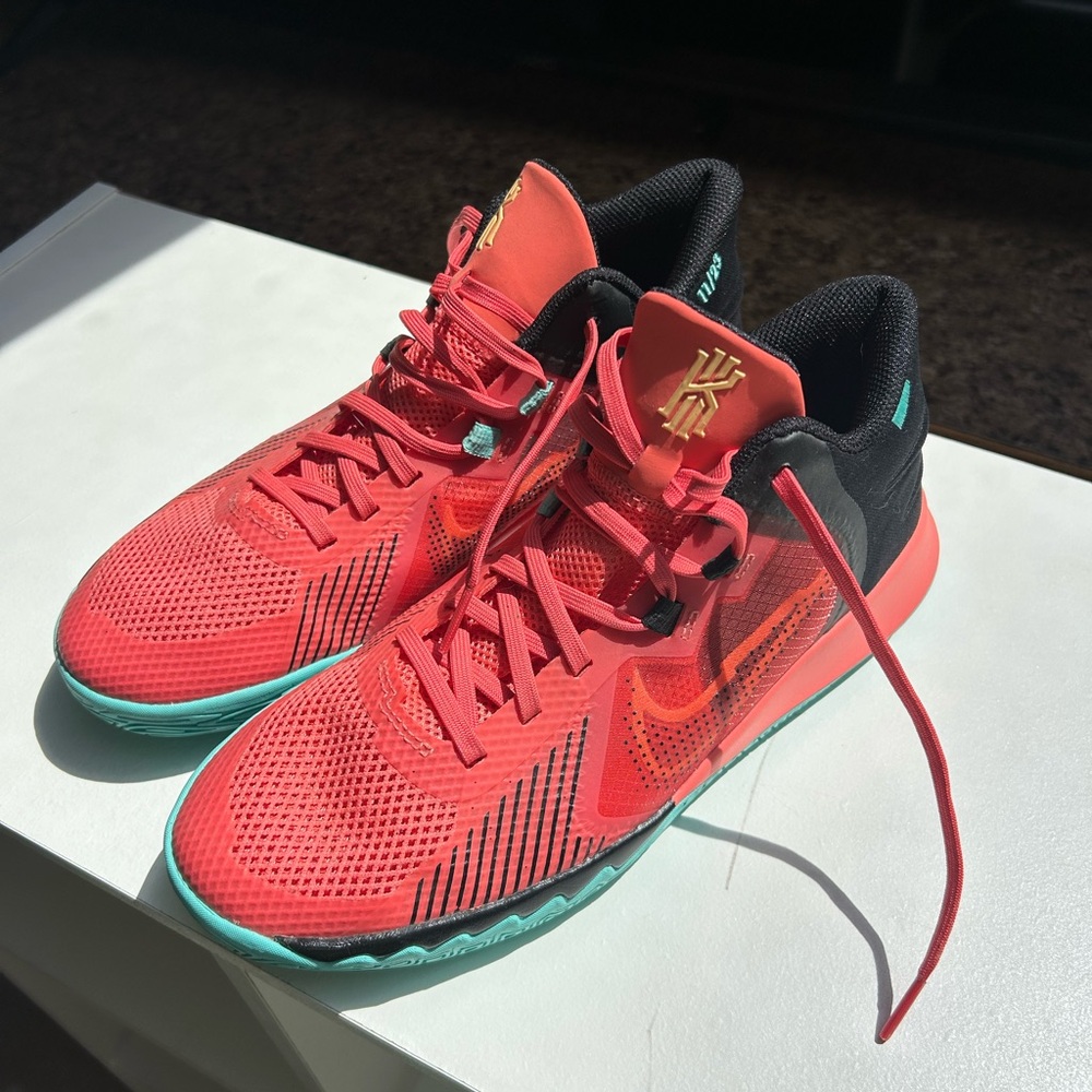 Nike Kyrie Basketball Shoes